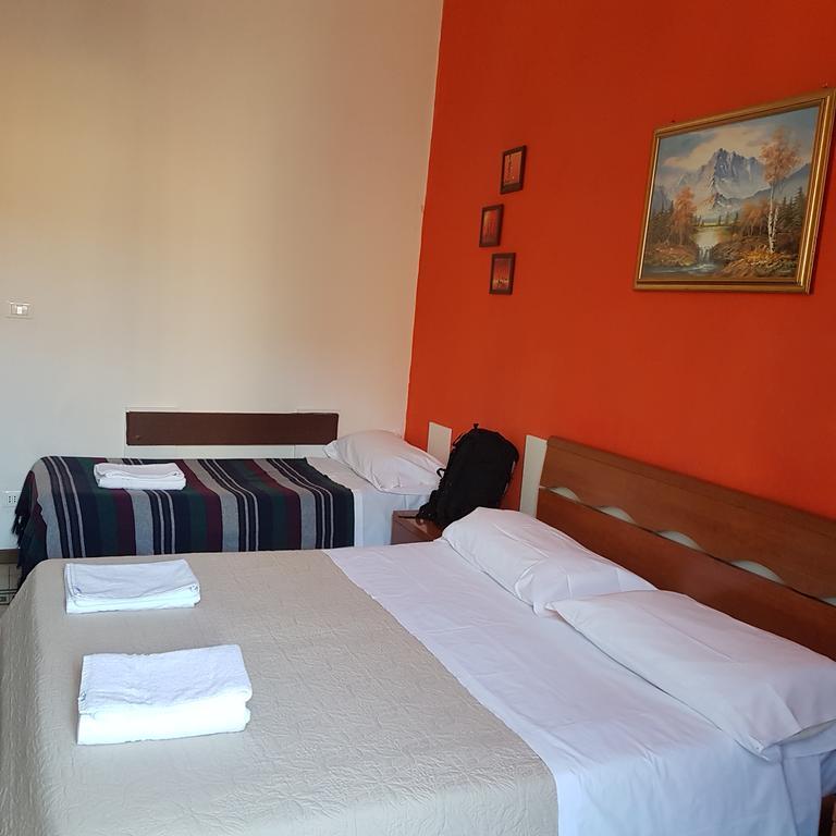 Guesthouse Ava Рим Екстер'єр фото